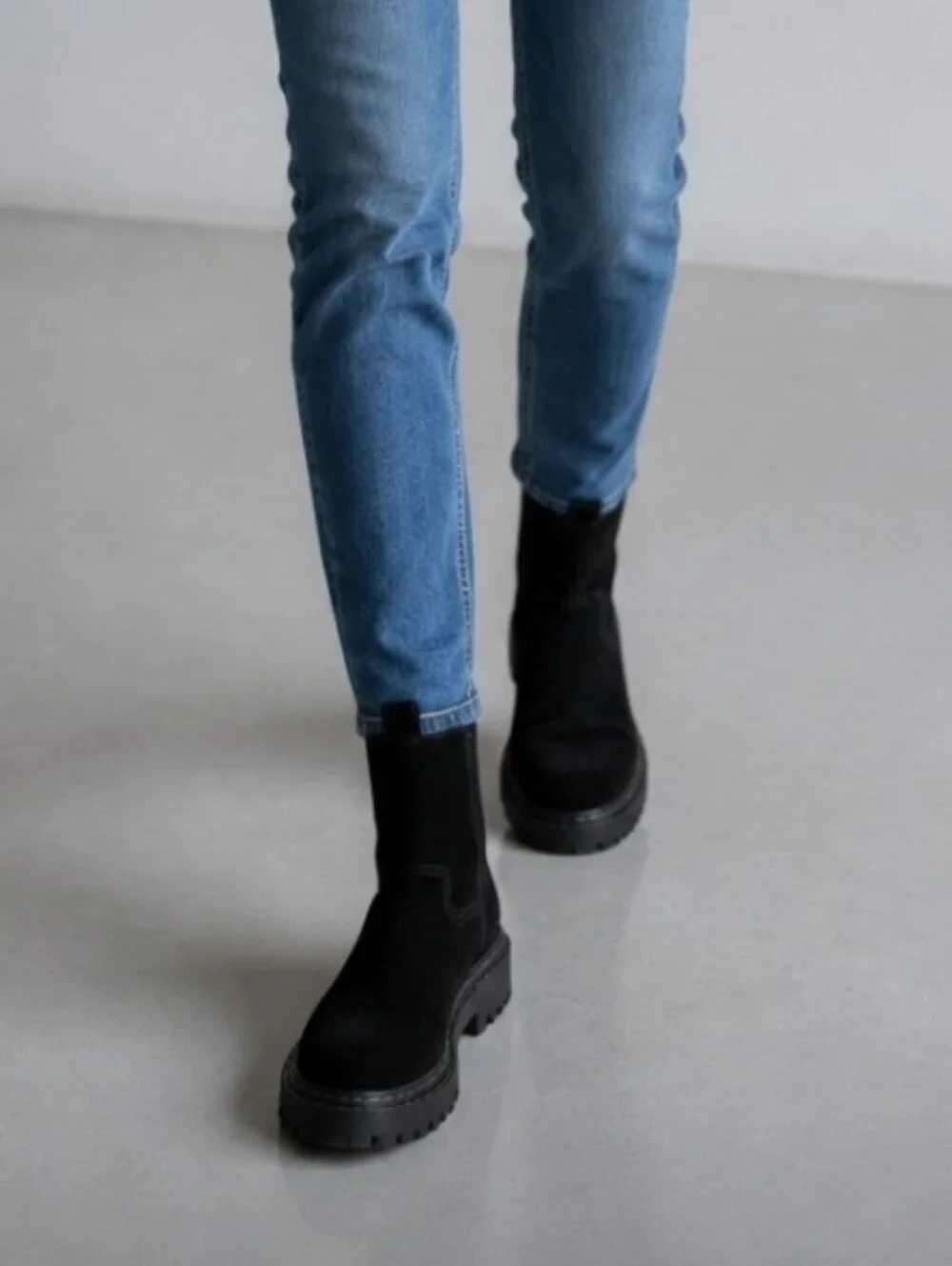 Splendid Adria Sleek Black Genuine Suede Leather Combat Boot Chunky Winter Boots
